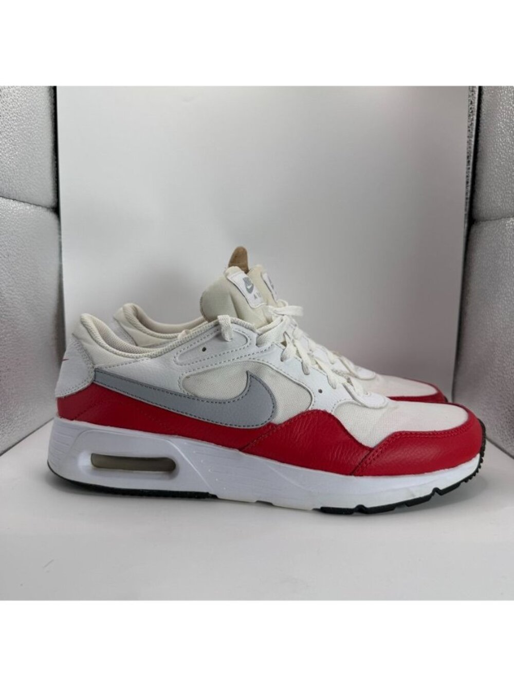 Nike Air Max White & Red Mens Size 10 Sneakers CW4555-107